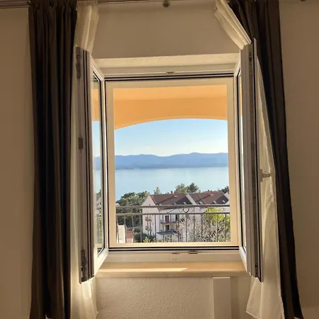 Marina - Sea View Bol