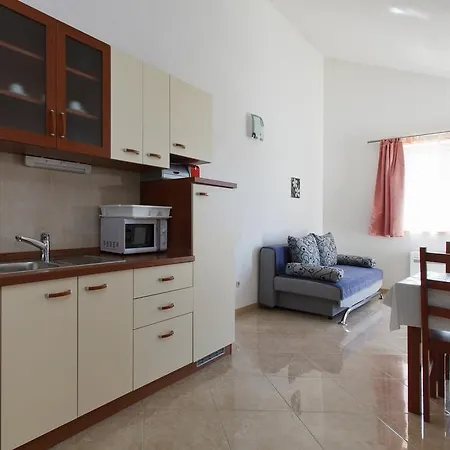 Marina - Sea View Apartman Bol
