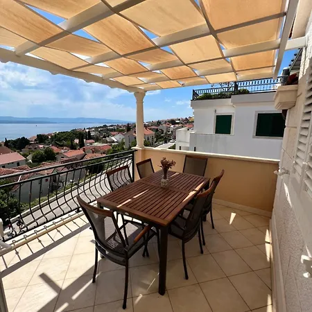 Marina - Sea View Apartman Bol