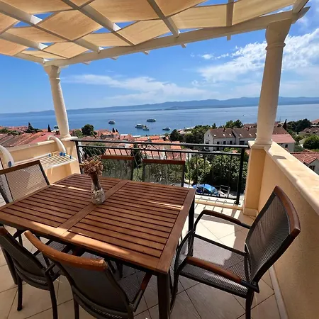 Marina - Sea View Apartman