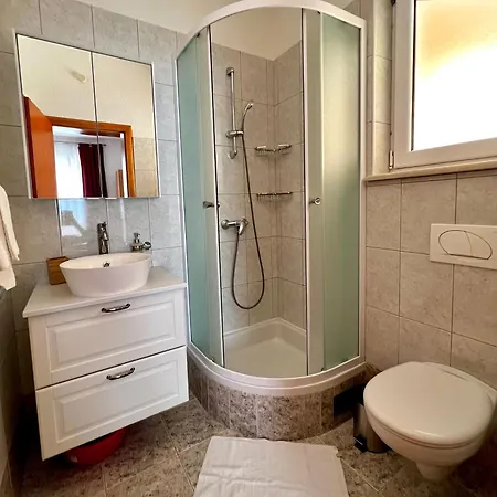 Marina - Sea View Apartman