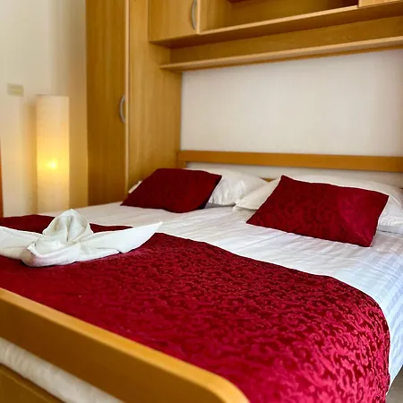 Marina - Sea View Апартаменты *